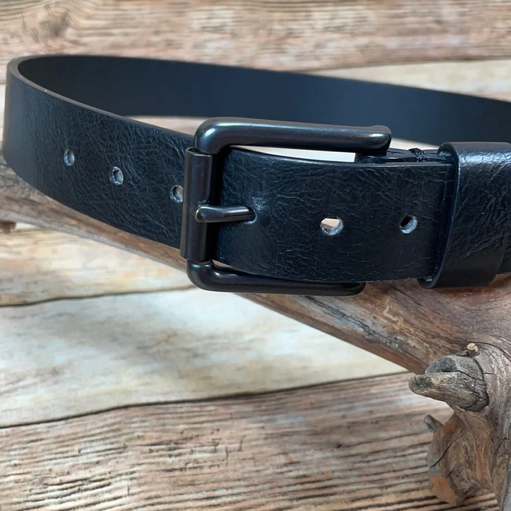 Boys Faux Leather Belt Size 26-28 Medium